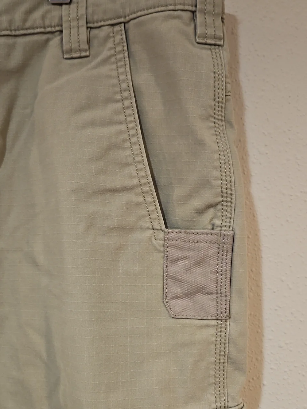 Carhartt Khaki Relaxed Cargo Shorts